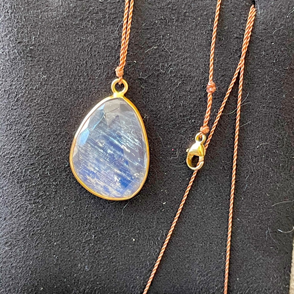 Margaret Solow rainbow moonstone pendant necklace brand new never worn